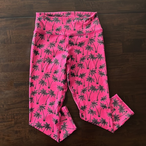 EVCR Crop Leggings - Picture 1 of 11